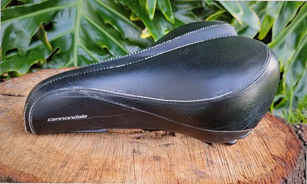 Cannondale Adventure Black Bicycle Comfort Spring Saddle Seat Cionlli Pre-owned
