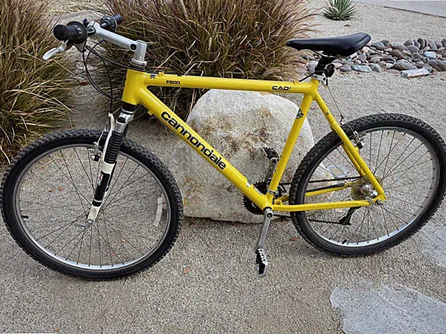 Cannondale CAD2 F500 Mountain Bike SHARP Yellow Lg Frame EXCELLENT PAINT!