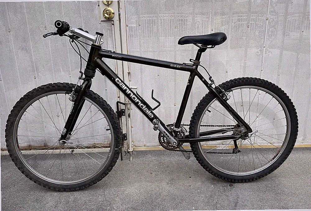 Cannondale F600 Mountain Bike