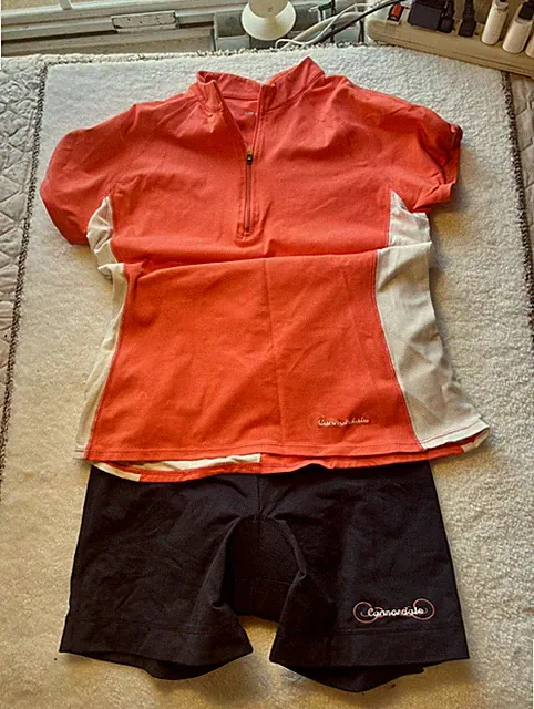 Cannondale Padded Cycling TShirt Shorts Womens M/S Black Coral Bicycle Spinning