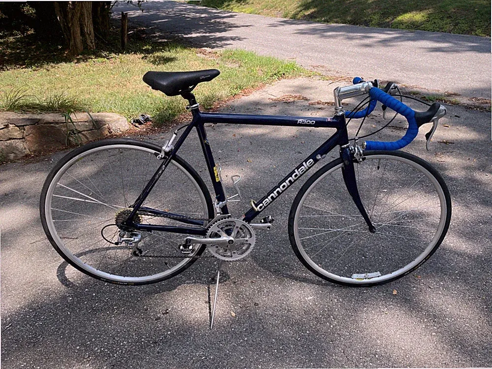 Cannondale R300 56 cm Blue Aluminum Road Bike, CAAD2 Frame, Reconditioned
