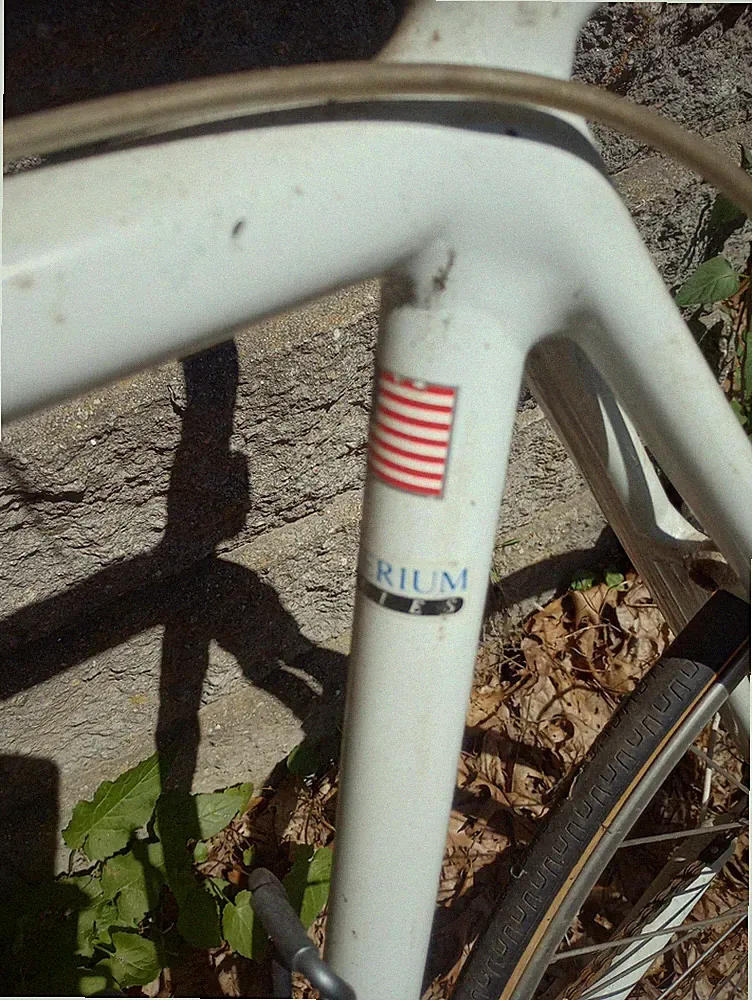 Cannondale Road Bike 700C White/Blue Drop Bar No Suspension Mechanical Rim Brake