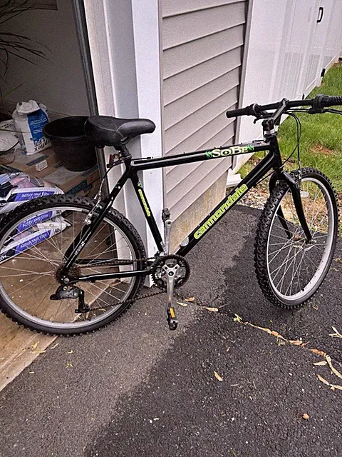Cannondale SoBe Special Edition Mountain Bike 26in Black Green Aluminum