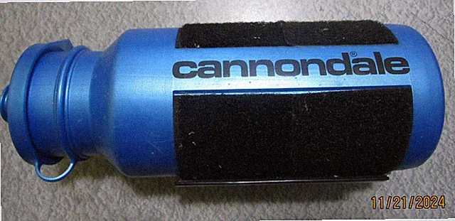 Cannondale vintage hook & loop water bottle blue with holder