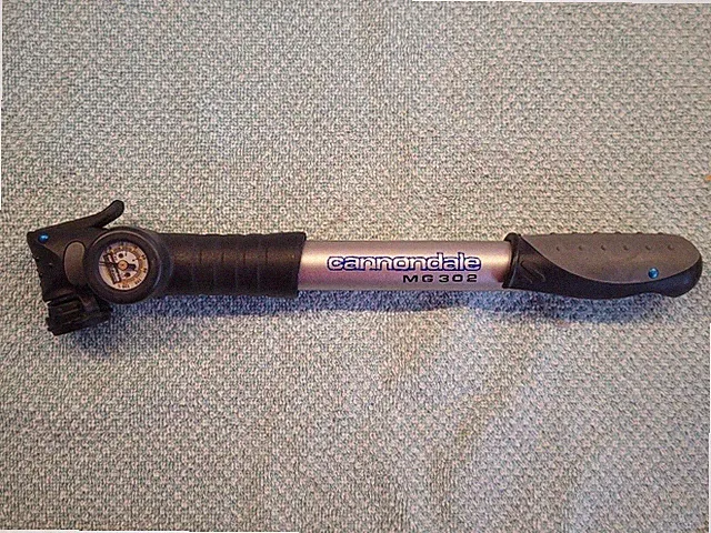 Pump Mini Cannondale 120 PSI aluminum with gauge Presta or Schrader