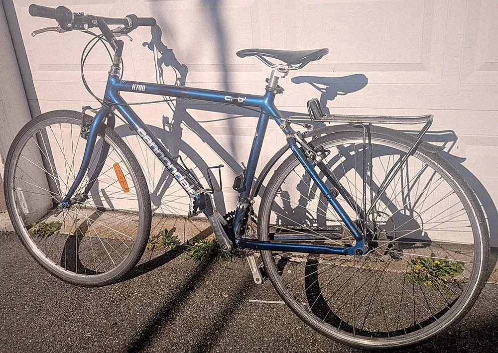 RARE VINTAGE 1995 CANNONDALE H700 CAD 2 HYBRID BICYCLE 21" LARGE. MADE IN USA!