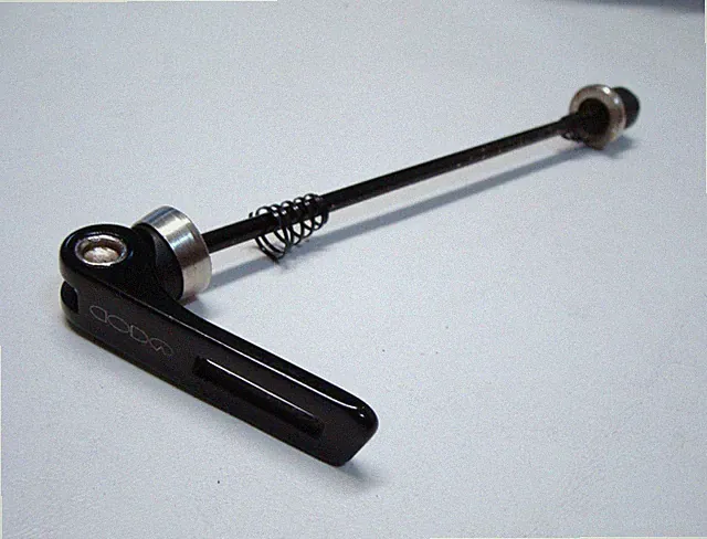 ~ Vintage NOS 90's Cannondale CODA Rear Hub Skewer 135mm 9 Speed Black ~